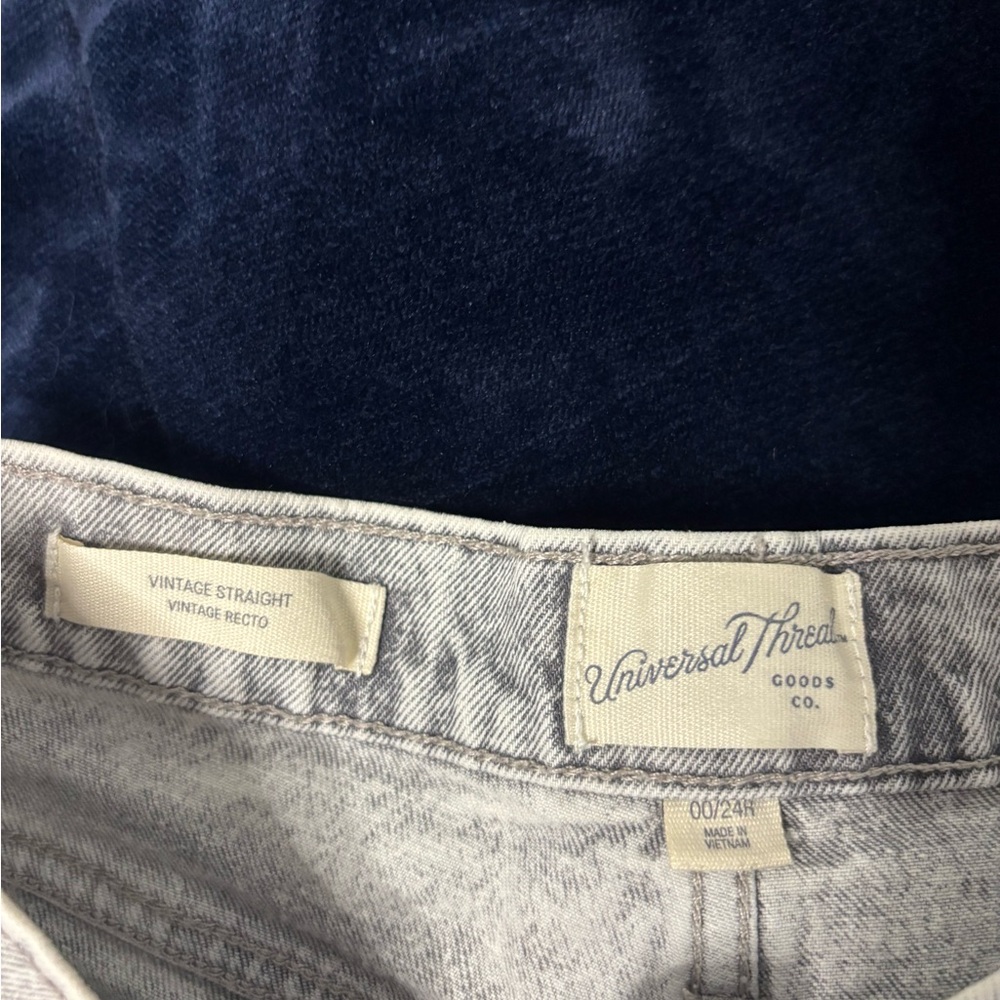 universal threads jeans - Picture 2 of 3